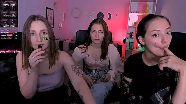 baby_hotte from StripChat is Freechat