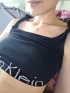 Bantjuli666 from StripChat is Freechat