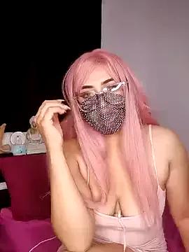 Bayan-Queen from StripChat is Freechat