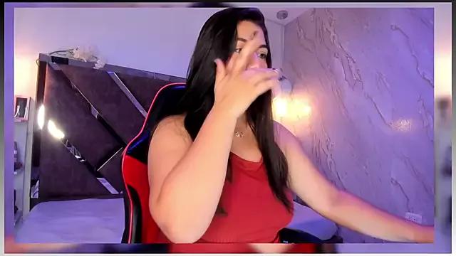 BBWCloe_ from StripChat is Freechat