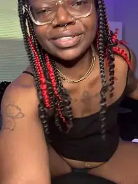 beanmcqueen from StripChat is Freechat