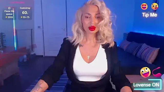 beauty_chl0e from StripChat is Freechat