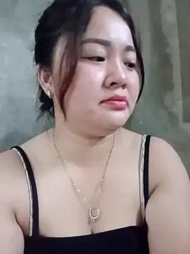 Bee-bgolden from StripChat is Freechat