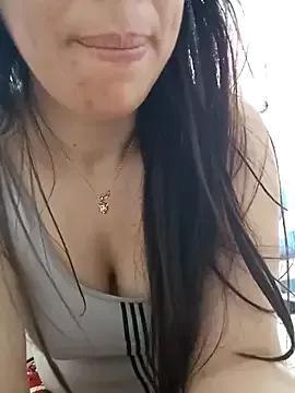 bella_bellaa from StripChat is Freechat