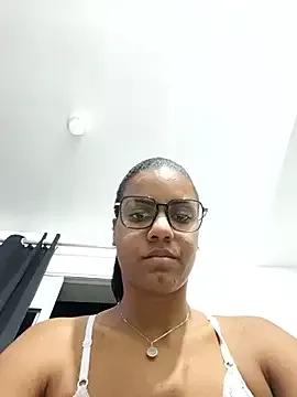 Bella_missandei from StripChat is Freechat