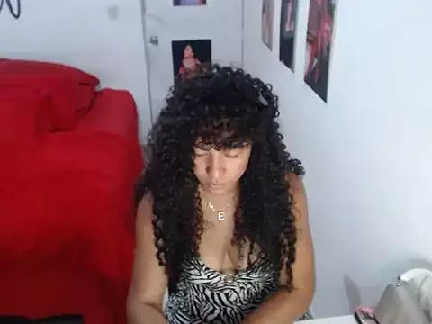 bellacrespalatina from StripChat is Freechat
