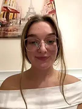 Bellatrisssaa from StripChat is Freechat