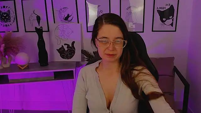 BellatrixLlestrange from StripChat