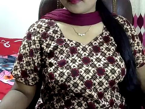 BengaliQueenStar from StripChat is Freechat