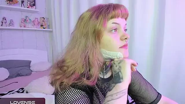 Betty__M00n from StripChat