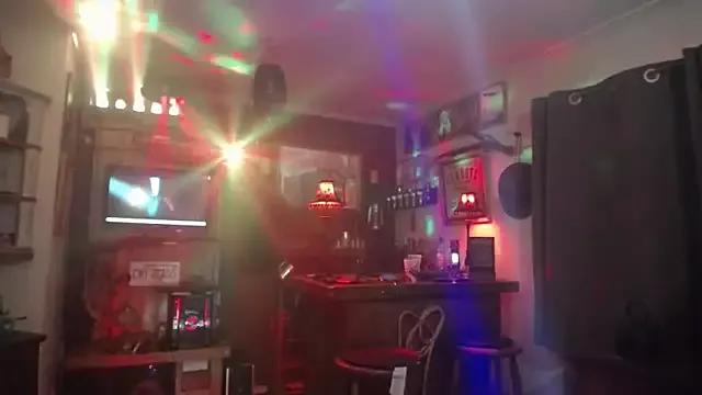 BhamCouple from StripChat is Freechat