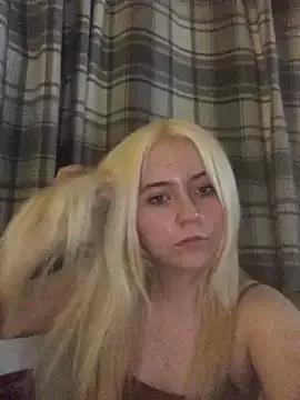 Blondie_Sofia_Essexbabe from StripChat is Freechat
