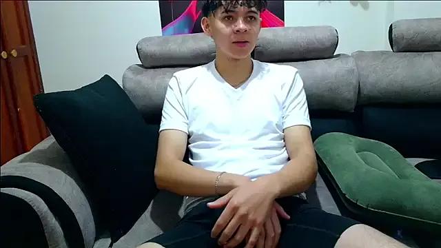 bluewolf247 from StripChat is Freechat
