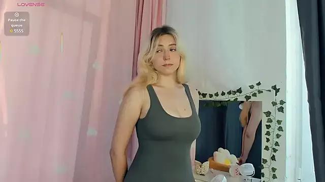 BonnieBodway from StripChat is Freechat