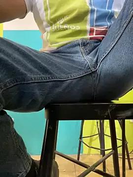 Brianmayers7 from StripChat is Freechat