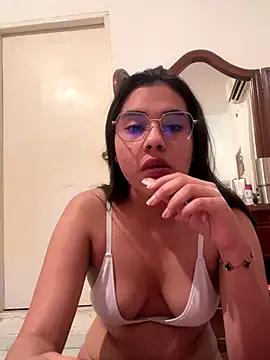 Brianna_bunny05 from StripChat is Freechat