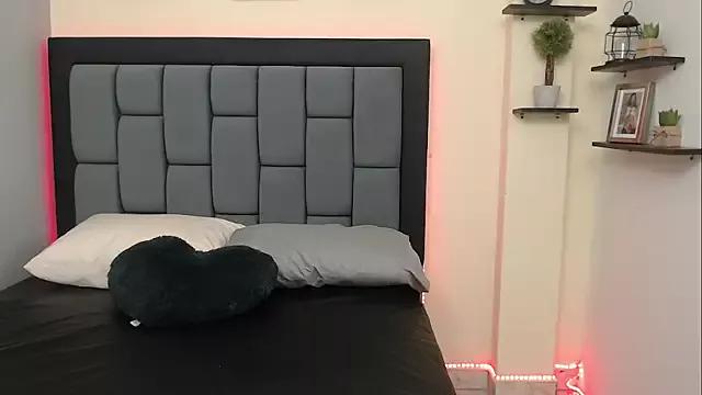 Customizable and immersive - Activate your taste buds and check-out our delicious choice of bondage cams streams with excited models getting their amazing bodies screwed with their beloved sex toys.