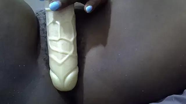 Bunnylush2 from StripChat is Freechat