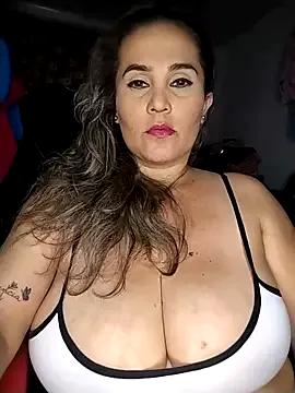Busty_divorced_mom from StripChat is Freechat