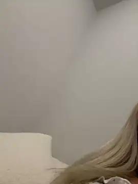 Photos of BustyBlondeBarbie from StripChat is Freechat