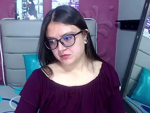 Cailing_Zu from StripChat is Freechat