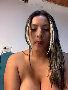 Cami_Leon2 from StripChat is Freechat