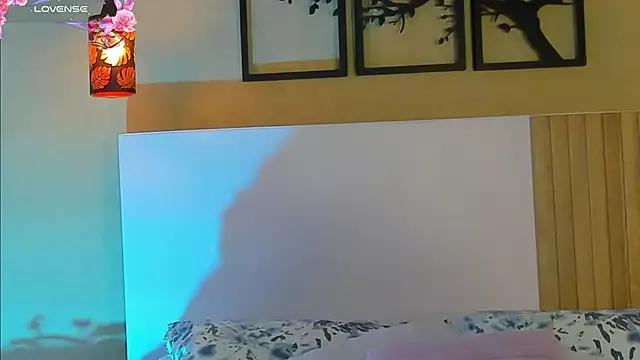 Camila_Bustamante from StripChat is Freechat