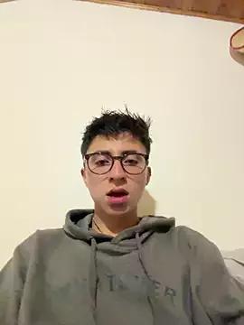 CamiRojas_boy from StripChat is Freechat