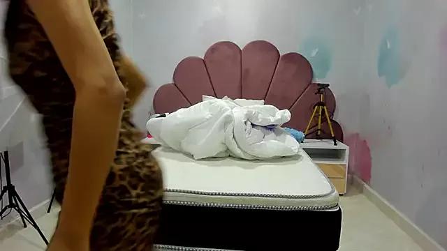 carohornyy from StripChat is Freechat