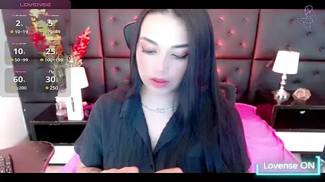 Carolaine01 from StripChat is Freechat