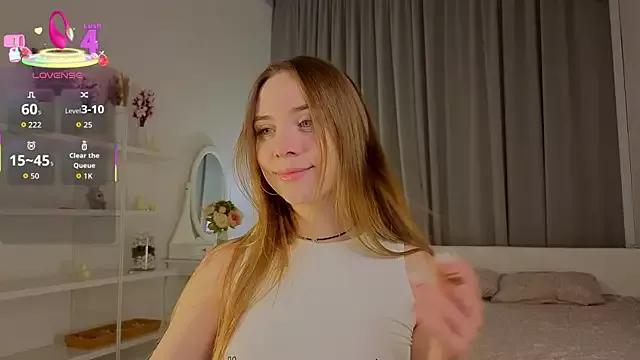 CarollSmithh from StripChat is Freechat