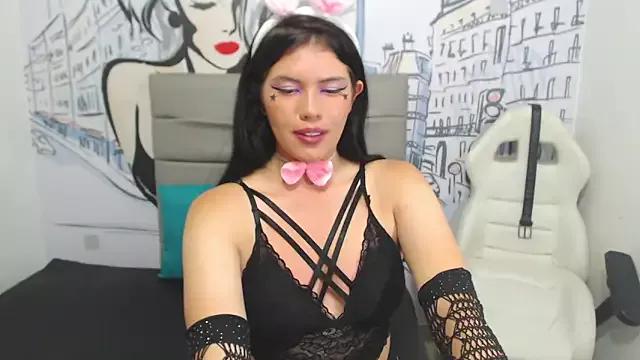 catalina_hoott from StripChat is Freechat