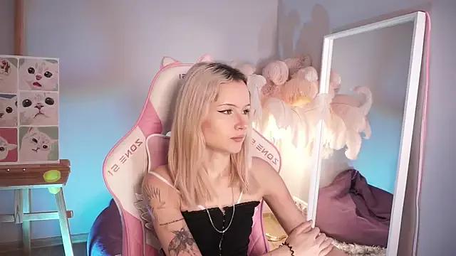 Customizable and immersive - Activate your taste buds and check-out our delicious choice of bondage cams streams with excited models getting their amazing bodies screwed with their beloved sex toys.