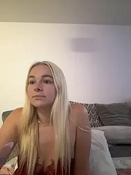 Chanelrose from StripChat is Freechat