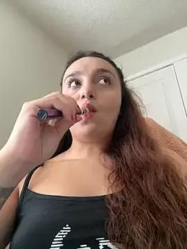 CharmingMaddie from StripChat is Freechat