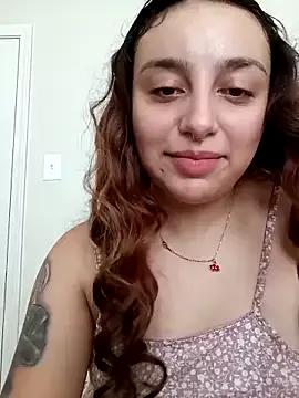 CharmingMaddie from StripChat is Freechat
