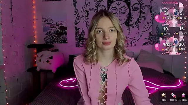 Cherry_yam from StripChat is Freechat