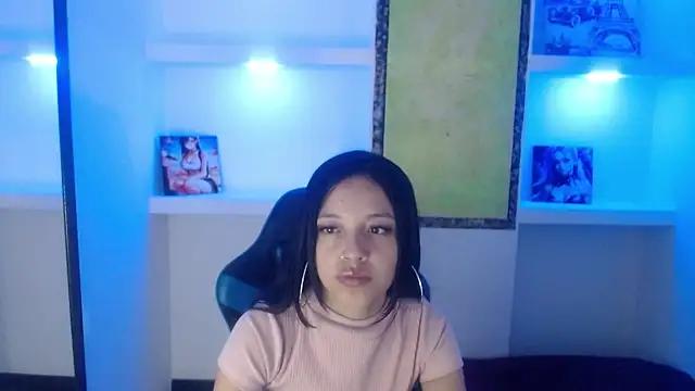 chloe_03_ from StripChat is Freechat