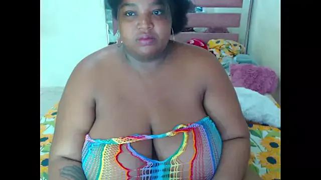 chocolatehot04 from StripChat is Freechat