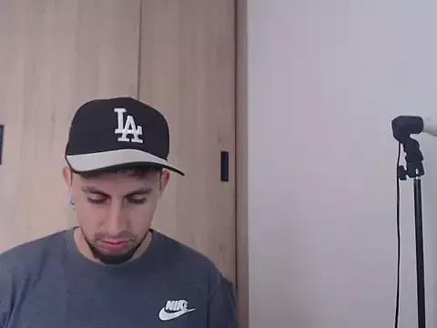 ChrisDamon from StripChat is Freechat