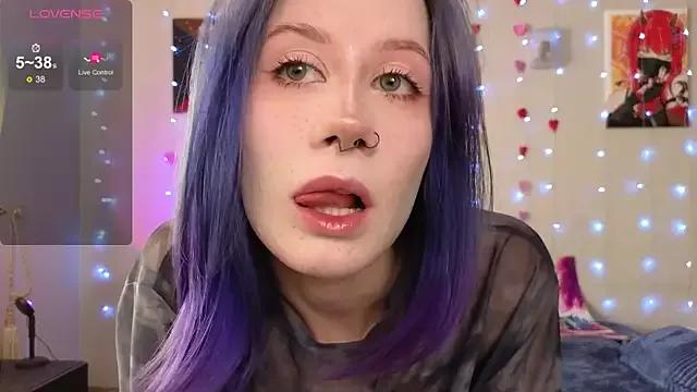 christy_memeow from StripChat is Freechat
