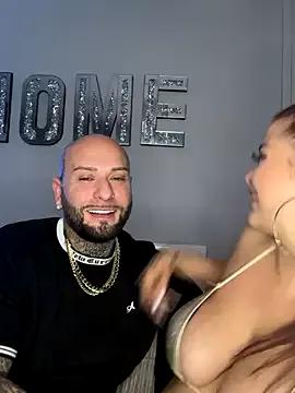 Photos of ciaraandbenzo from StripChat is Freechat