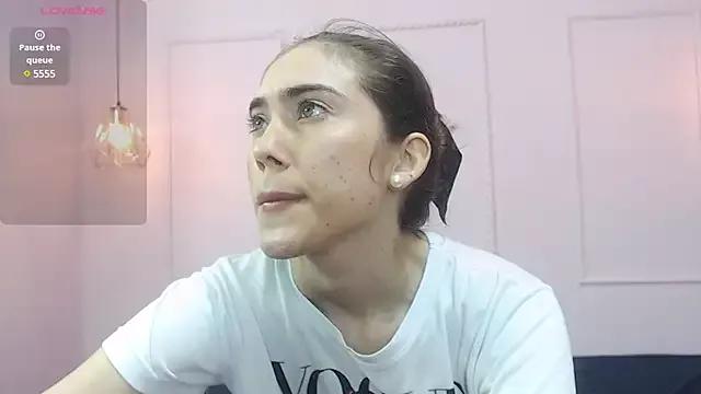 cintia7cute from StripChat is Freechat