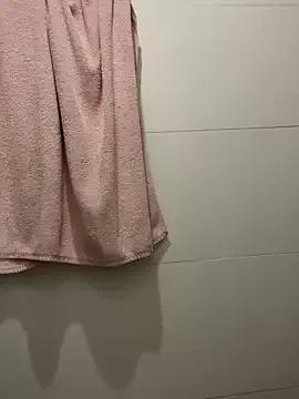 clara2111 from StripChat is Freechat