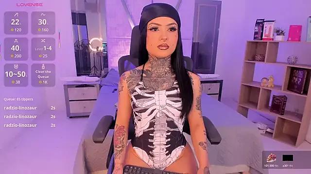 Customizable and immersive - Activate your taste buds and check-out our delicious choice of bondage cams streams with excited models getting their amazing bodies screwed with their beloved sex toys.