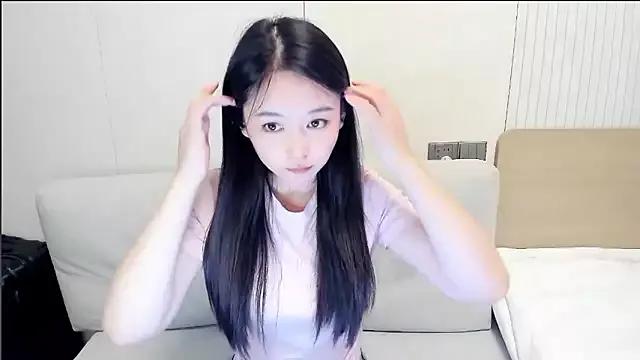 Coco-Sweetie from StripChat is Freechat