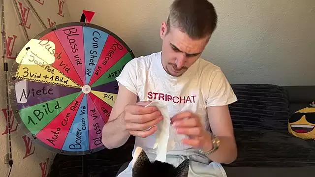 Cookieboy88 from StripChat is Freechat