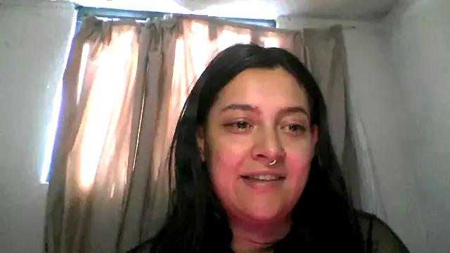 CORALINE_GREYM from StripChat is Freechat