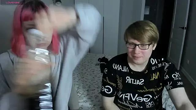 Couple_Molly from StripChat is Freechat