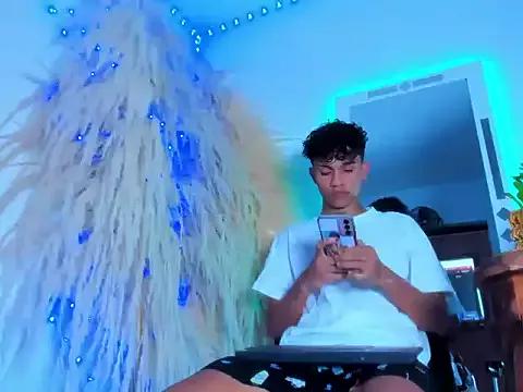 CrazyForUs from StripChat is Freechat